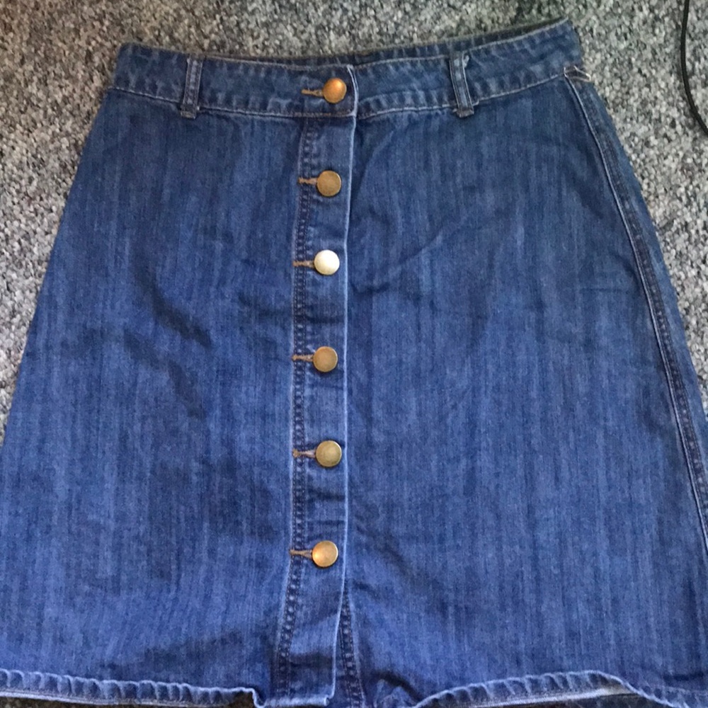 Forever 21 jean skirt size medium